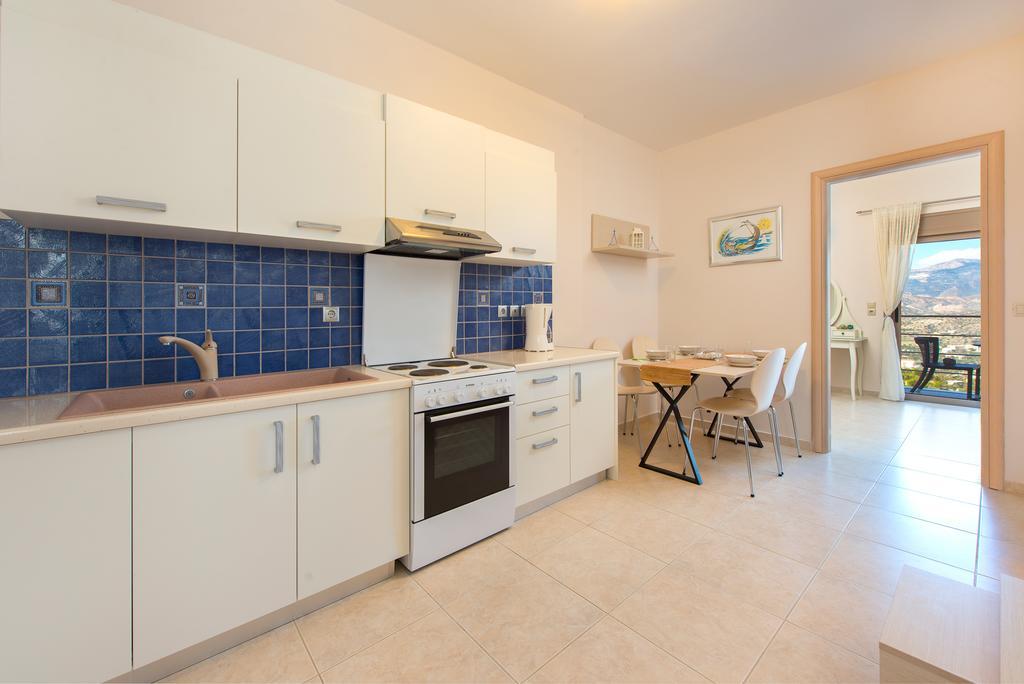 Renata'S Villas Карпатос Стая снимка