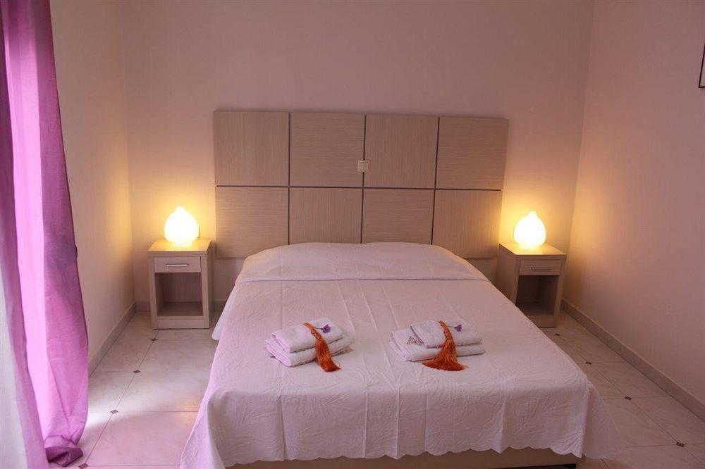 Renata'S Villas Карпатос Екстериор снимка