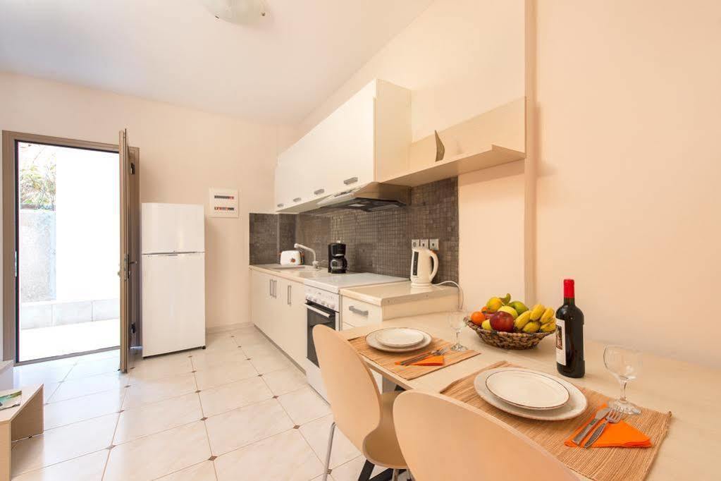 Renata'S Villas Карпатос Екстериор снимка
